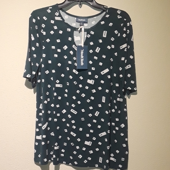 ModCloth Simple Is In Keyhole Top Green Button - Picture 8 of 8